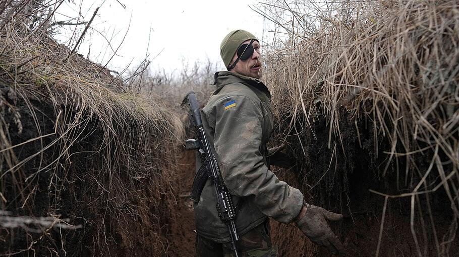 Ukrainischer Soldat an der Front