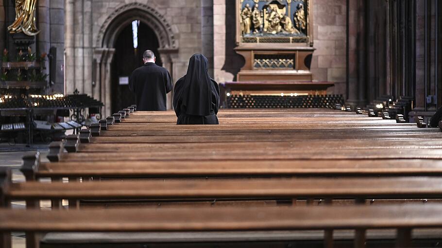 Gebet in der Kirche