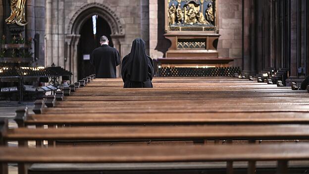 Gebet in der Kirche