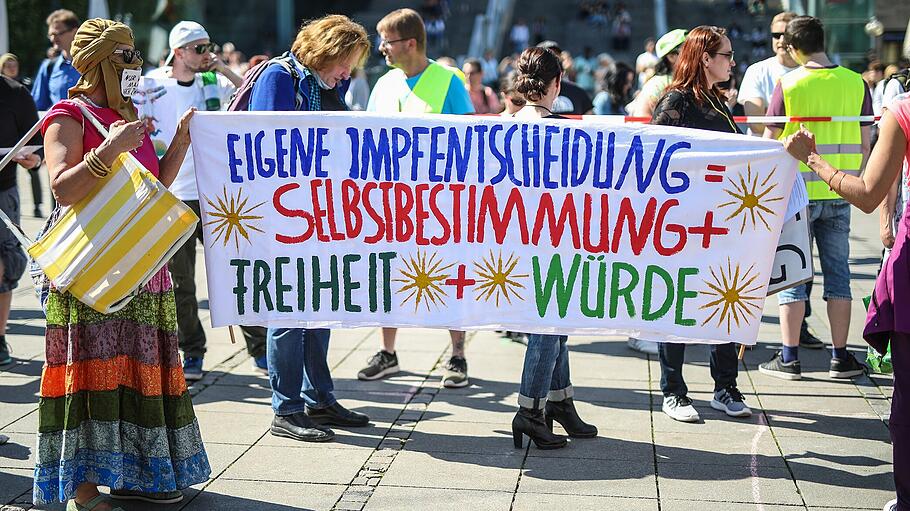 Dritte Demonstration der "Querdenken"-Initiative