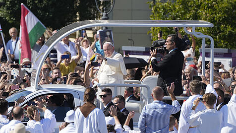 Papst kam mit einer geistlichen Botschaft nach Budapest