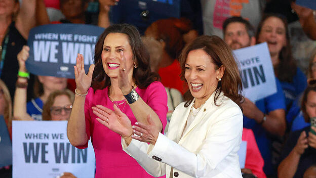 Gouverneurin Gretchen Whitmer und US-Vizepr&auml;sidentin Kamala Harris