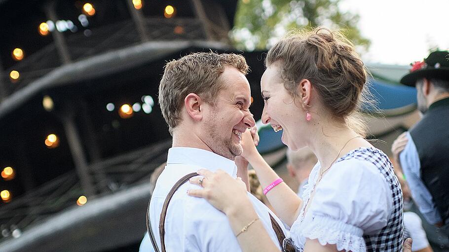 Münchner Kocherlball im Englischen Garten