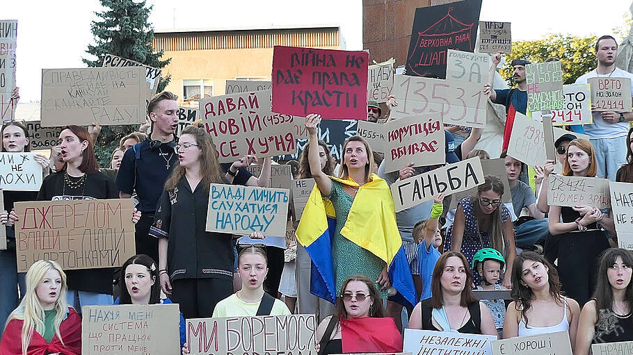 Proteste gegen umstrittenes Gesetz in der Ukraine