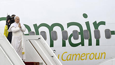 Papst Leo in Douala