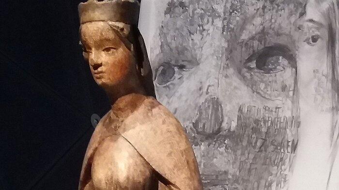 Schutzmantelmadonna aus dem 14. Jahrhundert