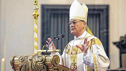 Bischof Algermissen beim Pontifikalamt im Fuldaer Dom.