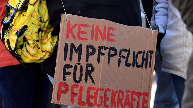 Diskussion um Impfpflicht für Pflegekräfte