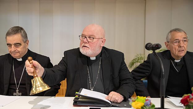 Kardinal Marx leitet eine Sitzung bei der Frühjahrsvollversammlung der Deutschen Bischofskonferenz 2019