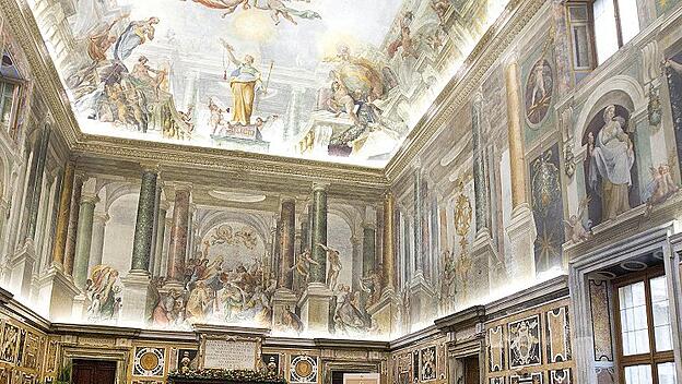Papst Franziskus empfing die Mitarbeiter des Augustinianums  in der "Sala Clementina"