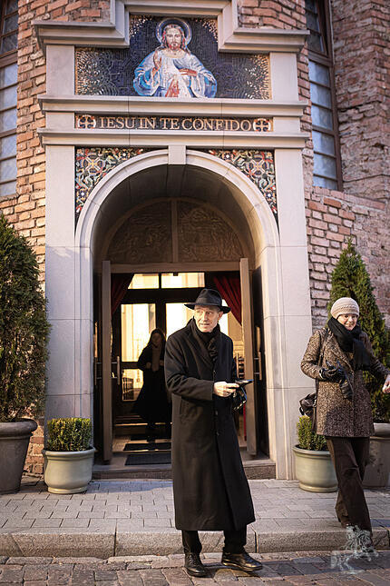 Spaziergang mit Erzbischof Georg Gänswein.