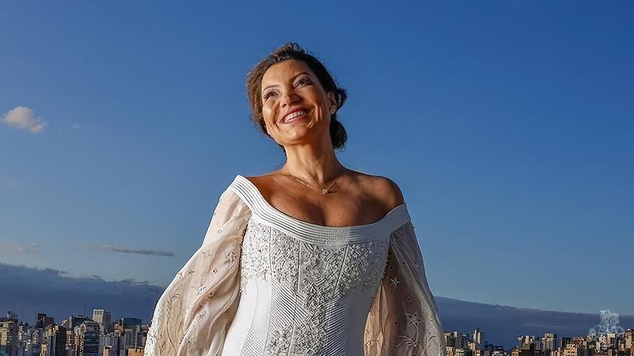 First Lady "Janja" im Hochzeitskleid
