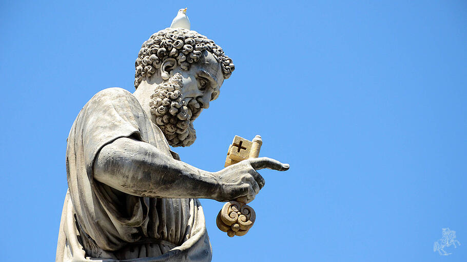 Petrus Figur