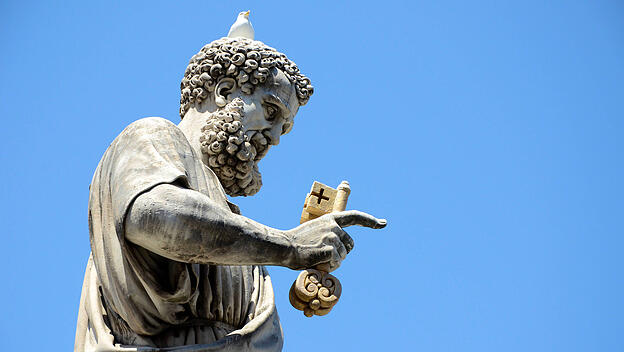 Petrus Figur