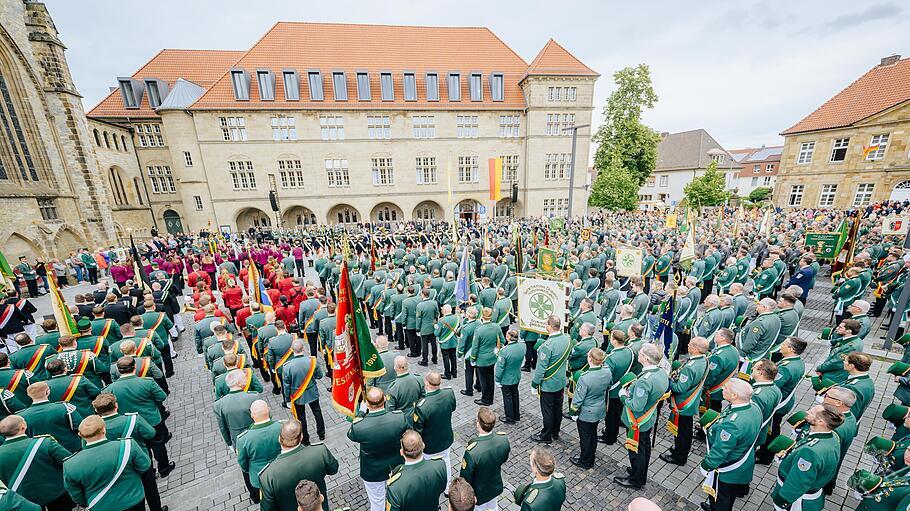 Großer Zapfenstreich