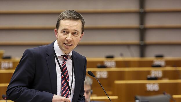Bernd Lucke kandidiert für Europaparlament
