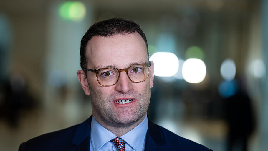 Bundesgesundheitsminister Jens Spahn bekommt fünf Millionen Euro