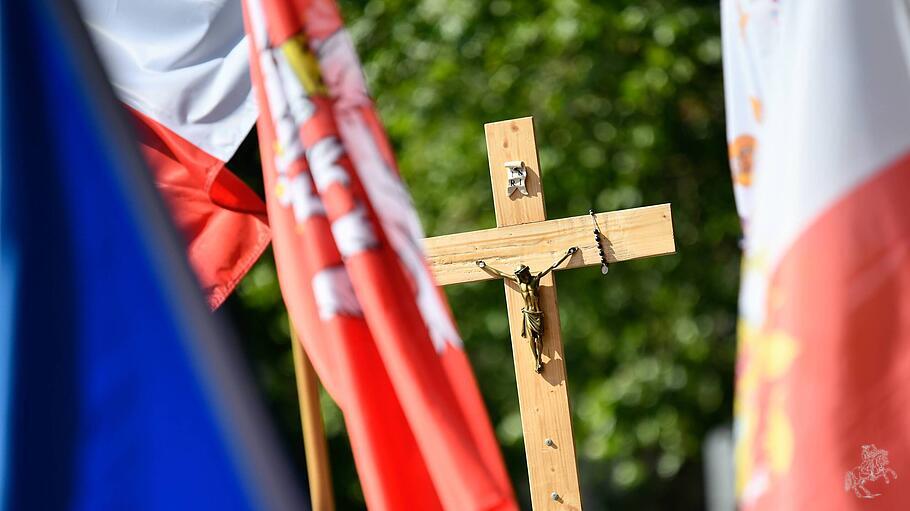 Chartres Wallfahrt ist eine geliebte Tortur