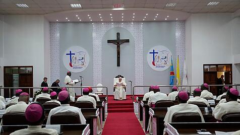 Kinshasa: Papst Franziskus während eines Treffens mit Mitgliedern der Bischofskonferenz