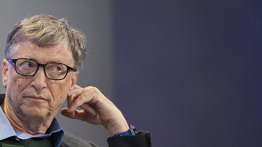 Alles eins? Microsoft-Gründer Bill Gates blickt noch etwas skeptisch