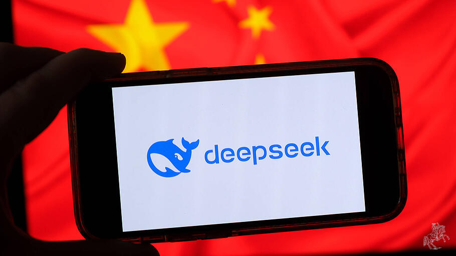 Mobiltelefon mit dem Logo des chinesischen KI -Chatbot Deepseek