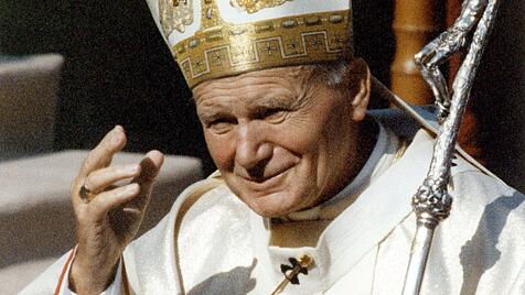 Papst Johannes Paul II.hat besonders die jungen Menschen immer wieder ermutigt, sich Christus anzuvertrauen.