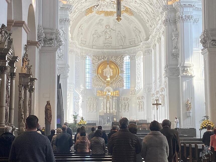 Sonntagsmesse im Dom