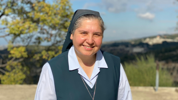 Schwester Maya Beaino