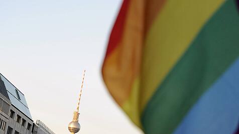 Regenbogenflagge in Berlin
