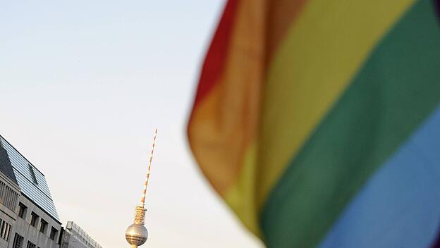 Regenbogenflagge in Berlin