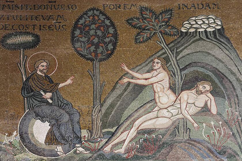 Gott lässt Eva aus der Rippe von Adam wachsen byzantinisches Goldgrund Mosaik in der Kathedrale San
