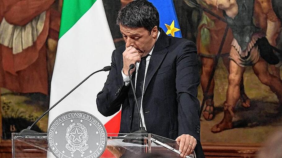 Renzi announces resignation