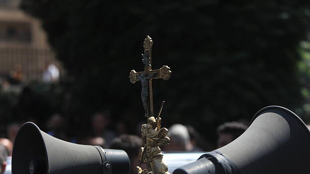 Beisetzung der Opfer des Terroranschlags auf Kirche in Damaskus
