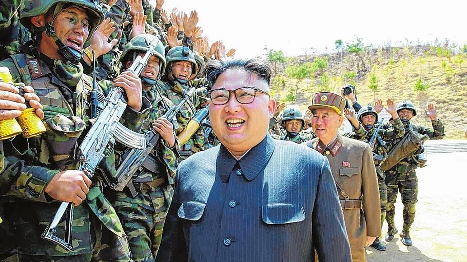 Kim Jong Un besucht militärischen Wettbewerb