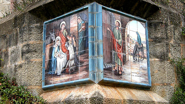 Torreciudad: Fliesentafel mit den Schmerzen und Freuden des Heiligen Josefs