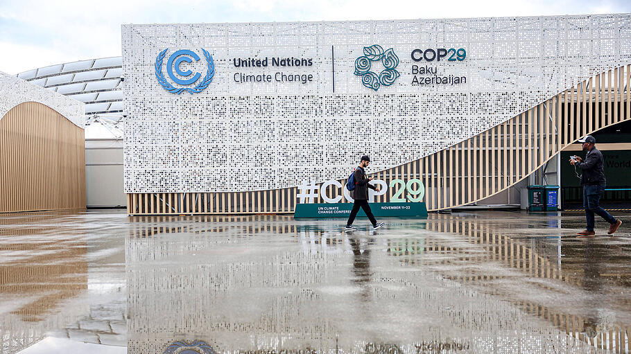 Eingang zur Klimakonferenz im aserbaidschanischen Baku