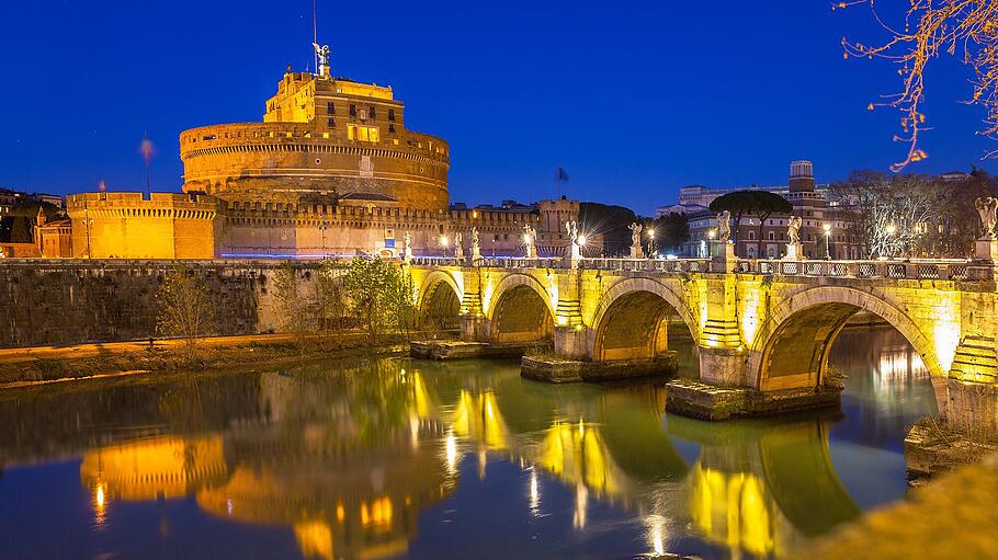 Engelsbrücke und Tiber