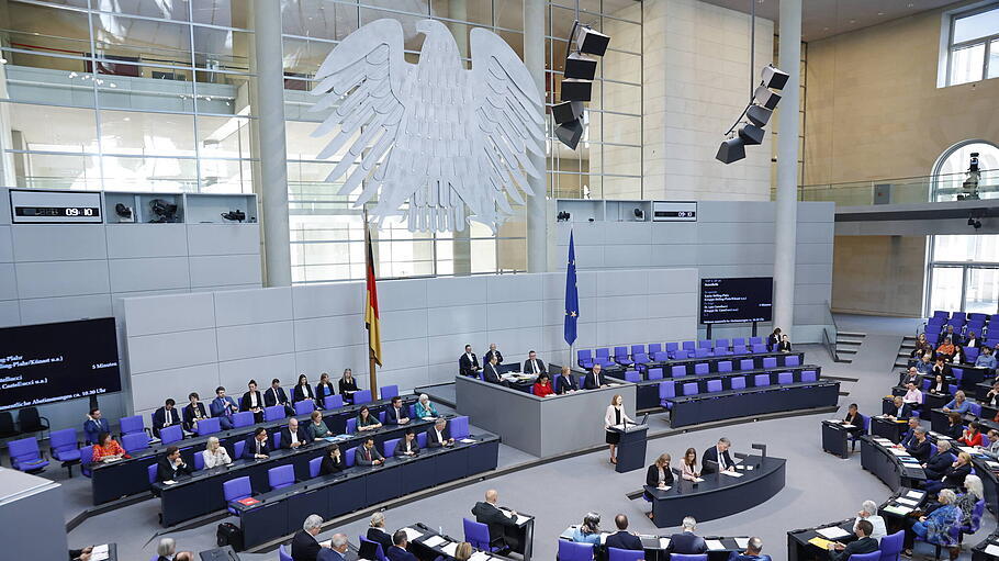 Bundestag sollte heute über eine Neuregelung der Suizidbeihilfe entscheiden