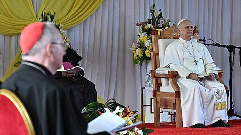 Papst Leo besucht die Katholische Universit&auml;t Zentralafrikas