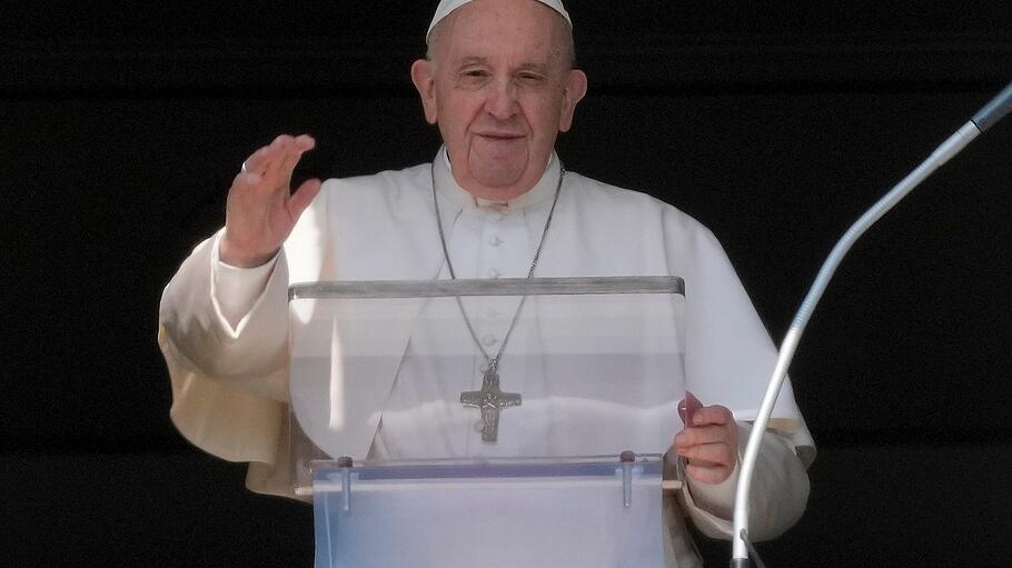 Papst Franziskus  fordert ein Kriegsende in der Ukraine