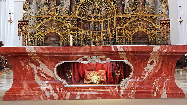 Hochaltar in der Basilika St. Martin und Oswald in Weingarten