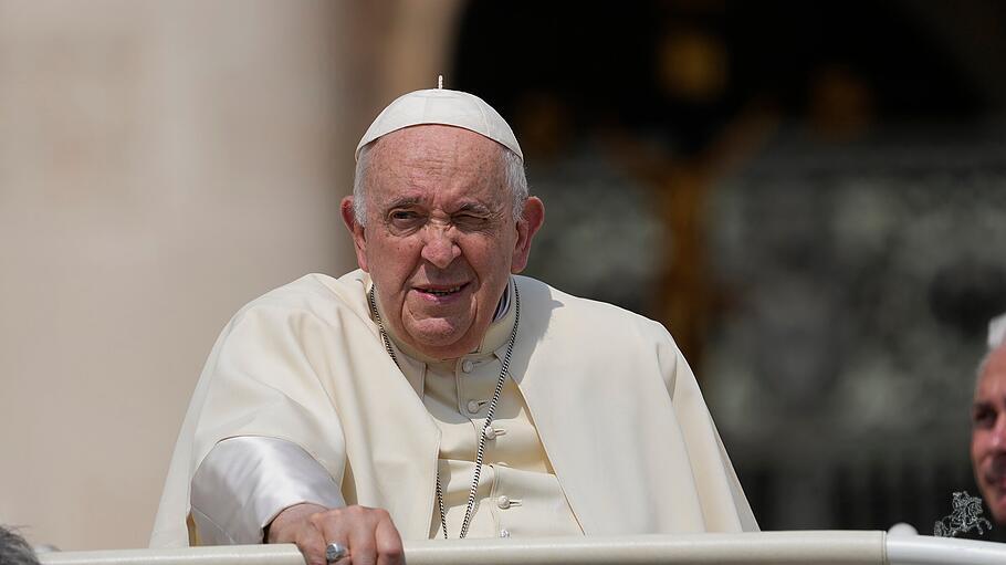 Papst Franziskus erweitert  Kreis der zur Papstwahl berechtigten Kardinäle um 18