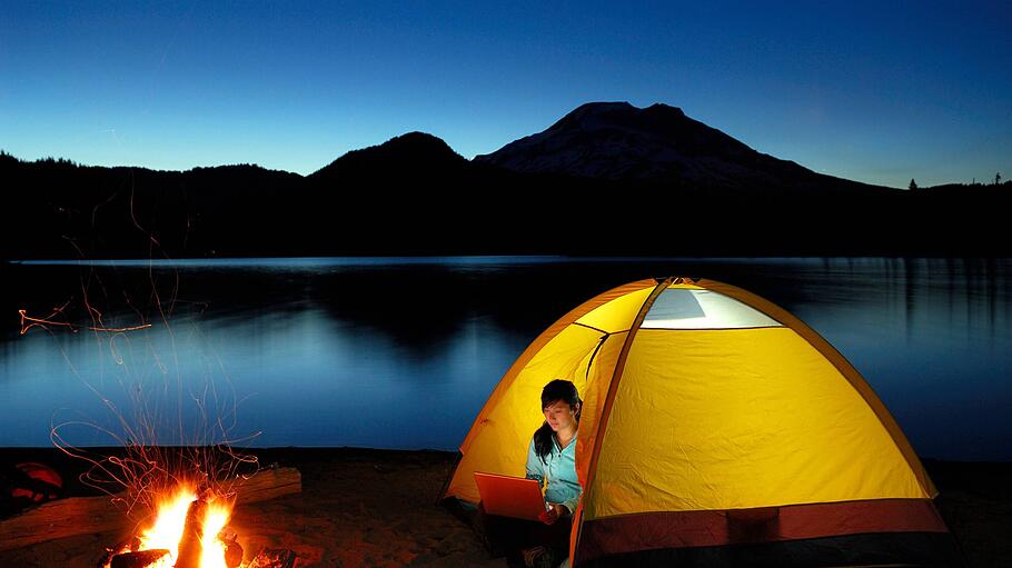 Digitale Nomaden versuchen, den Strand zum Arbeitsplatz avancieren zu lassen