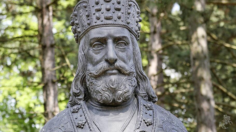 Büste von Kaiser Rudolf I. am Heldenberg