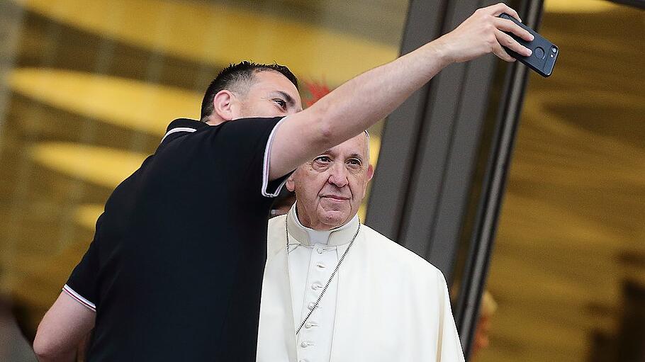 Ein Selfie mit dem Papst