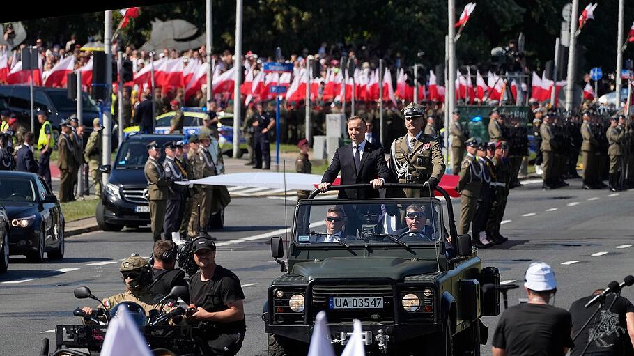 Tag der polnischen Streitkräfte in Warschau