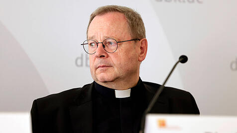 Georg Bätzing stelle in der Abschusspressekonferenz die Themen der deutschen Bischöfe vor.