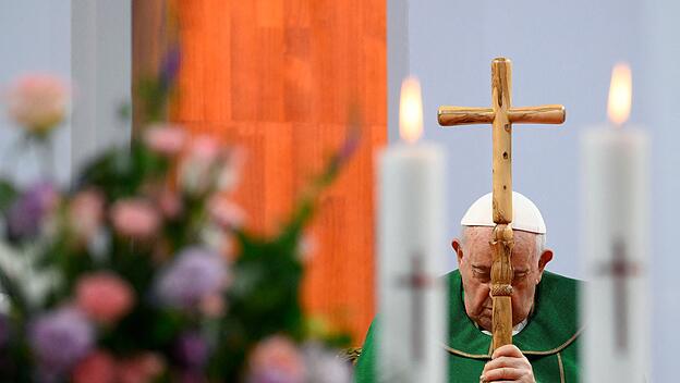 Papst Franziskus bei Heiliger Messe in der Mongolei