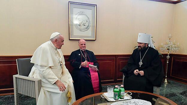 Papst trifft Vertreter der russisch-orthodoxen Kirche in Ungarn