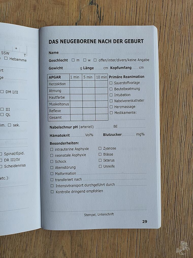 Die aktuelle gedruckte Form des Eltern-Kind-Passes